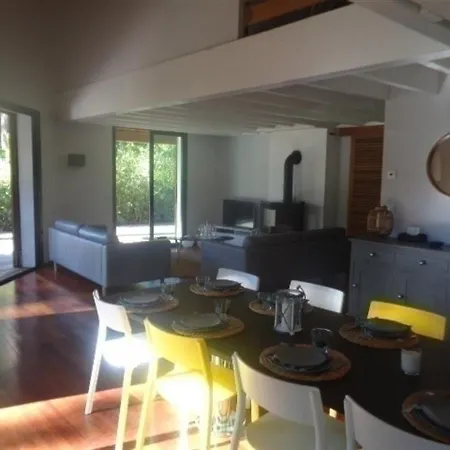 Villa House - 8 *